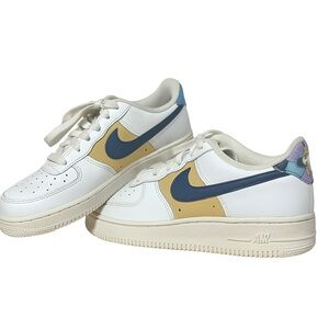 Nike Air Force 1 ’07 LV8 “Sun Club” Floral Heel – Women’s 7Y (Fits Women’s 8.5)